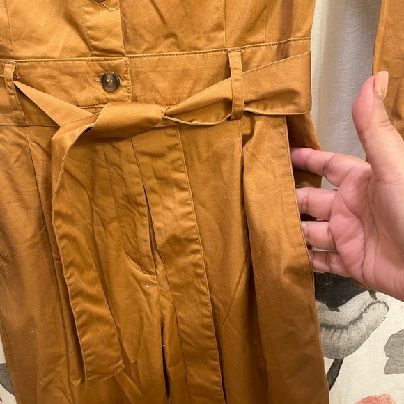 NWOT Belted Jumpsuit/Romper size 2 - Picture 4 of 6